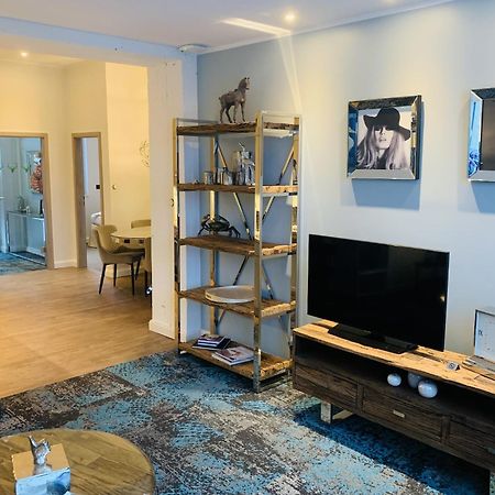 Besotel Mettmann-Schicke Fewo Oder Apartments Naehe Golfplatz Gruiten Und Neandertal Mit Glasfaser Wlan Und Parkplatz-Viele Schlafzimmer Mit Bad En Suite 外观 照片