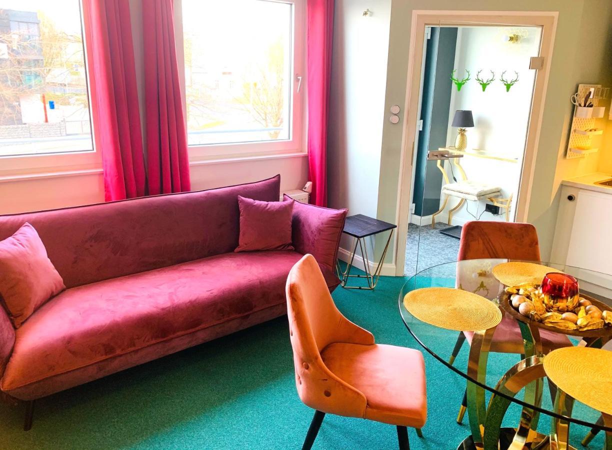 Besotel Mettmann-Schicke Fewo Oder Apartments Naehe Golfplatz Gruiten Und Neandertal Mit Glasfaser Wlan Und Parkplatz-Viele Schlafzimmer Mit Bad En Suite 外观 照片