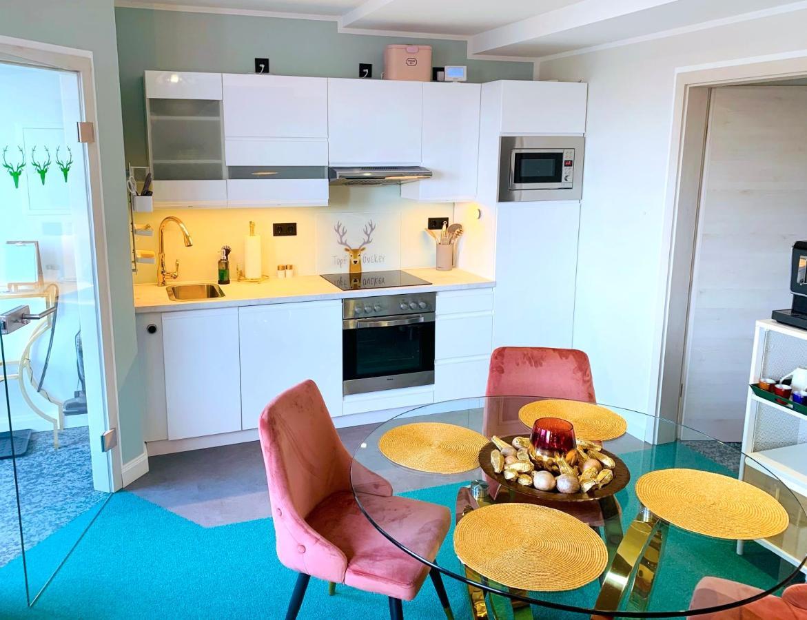 Besotel Mettmann-Schicke Fewo Oder Apartments Naehe Golfplatz Gruiten Und Neandertal Mit Glasfaser Wlan Und Parkplatz-Viele Schlafzimmer Mit Bad En Suite 外观 照片