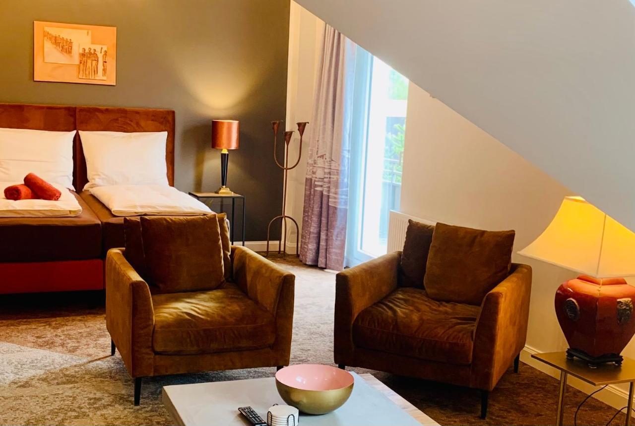 Besotel Mettmann-Schicke Fewo Oder Apartments Naehe Golfplatz Gruiten Und Neandertal Mit Glasfaser Wlan Und Parkplatz-Viele Schlafzimmer Mit Bad En Suite 外观 照片