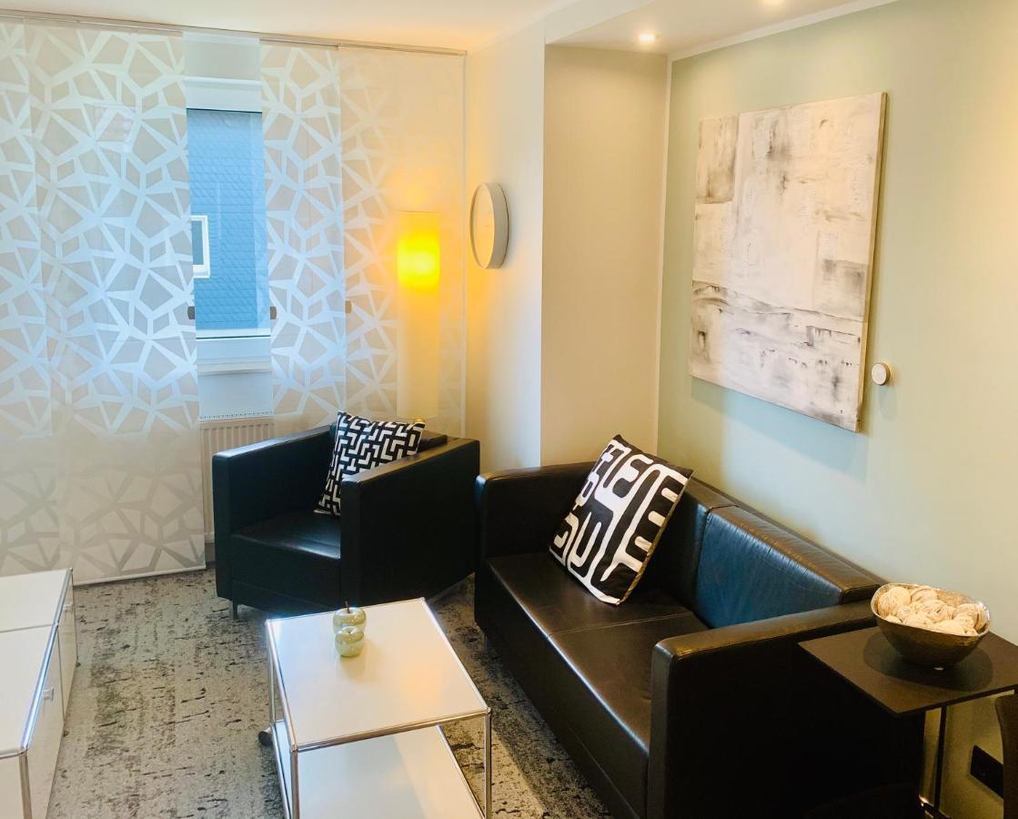 Besotel Mettmann-Schicke Fewo Oder Apartments Naehe Golfplatz Gruiten Und Neandertal Mit Glasfaser Wlan Und Parkplatz-Viele Schlafzimmer Mit Bad En Suite 外观 照片