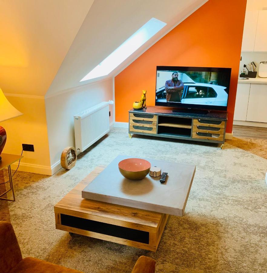 Besotel Mettmann-Schicke Fewo Oder Apartments Naehe Golfplatz Gruiten Und Neandertal Mit Glasfaser Wlan Und Parkplatz-Viele Schlafzimmer Mit Bad En Suite 外观 照片