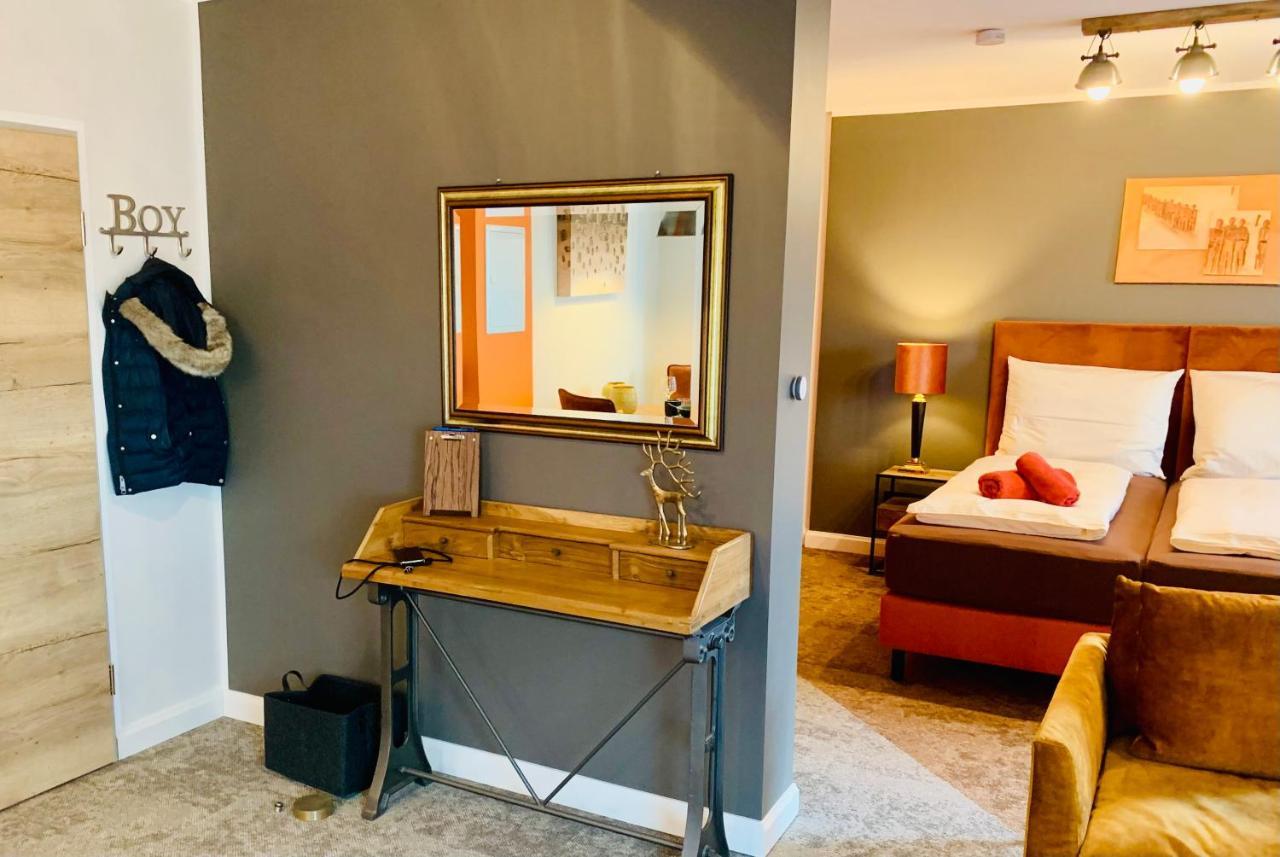 Besotel Mettmann-Schicke Fewo Oder Apartments Naehe Golfplatz Gruiten Und Neandertal Mit Glasfaser Wlan Und Parkplatz-Viele Schlafzimmer Mit Bad En Suite 外观 照片