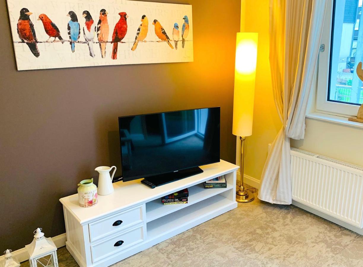 Besotel Mettmann-Schicke Fewo Oder Apartments Naehe Golfplatz Gruiten Und Neandertal Mit Glasfaser Wlan Und Parkplatz-Viele Schlafzimmer Mit Bad En Suite 外观 照片