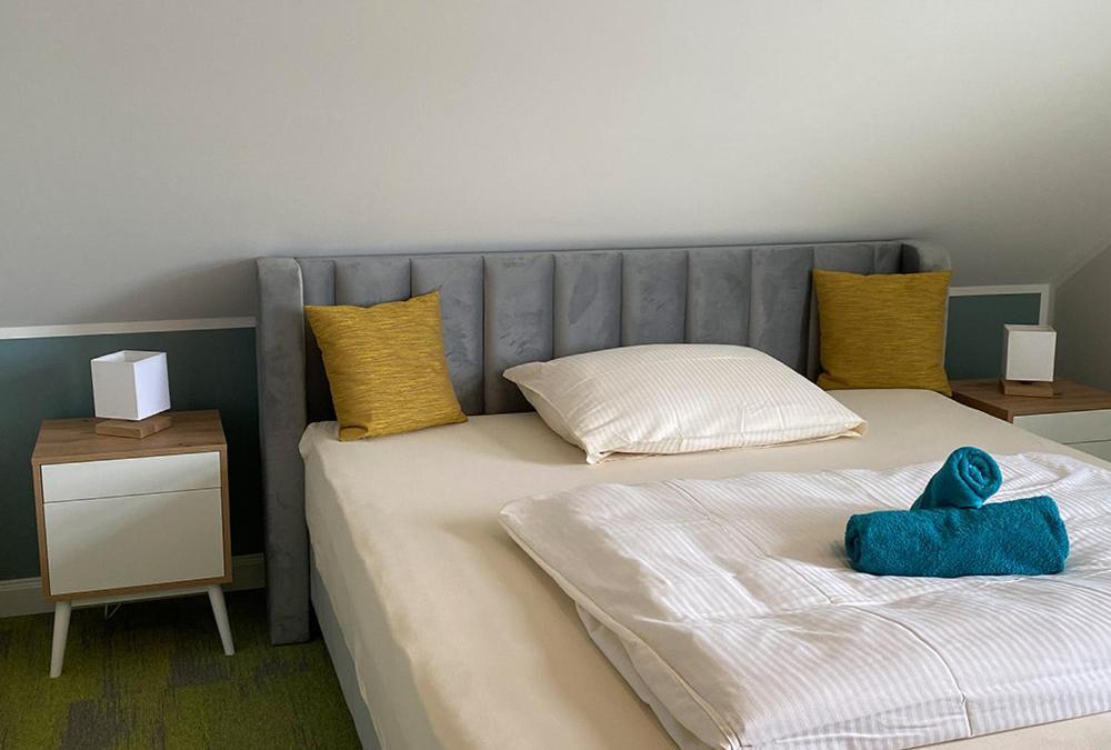 Besotel Mettmann-Schicke Fewo Oder Apartments Naehe Golfplatz Gruiten Und Neandertal Mit Glasfaser Wlan Und Parkplatz-Viele Schlafzimmer Mit Bad En Suite 外观 照片