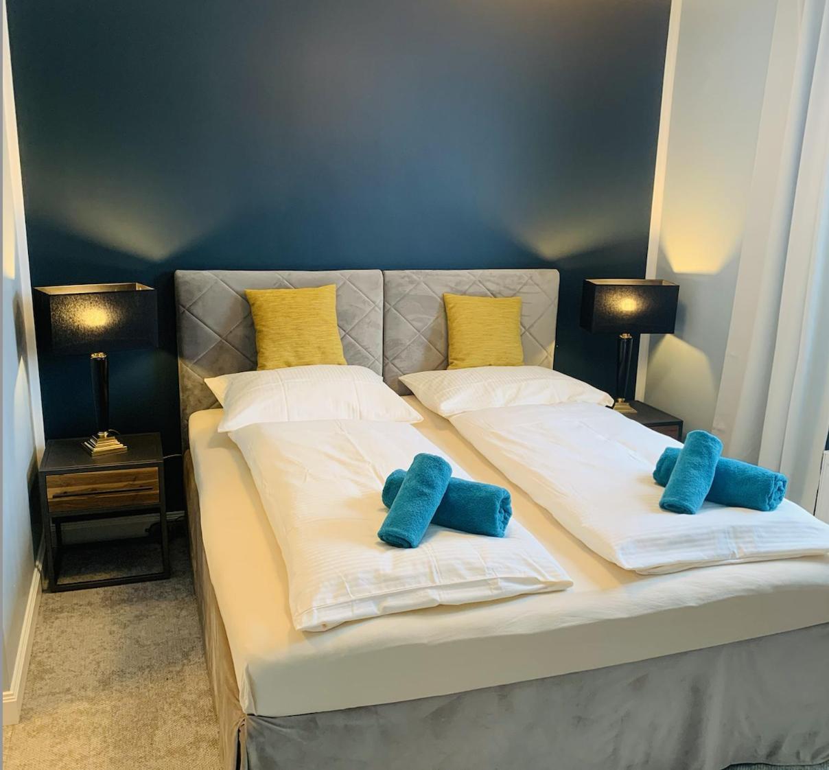 Besotel Mettmann-Schicke Fewo Oder Apartments Naehe Golfplatz Gruiten Und Neandertal Mit Glasfaser Wlan Und Parkplatz-Viele Schlafzimmer Mit Bad En Suite 外观 照片